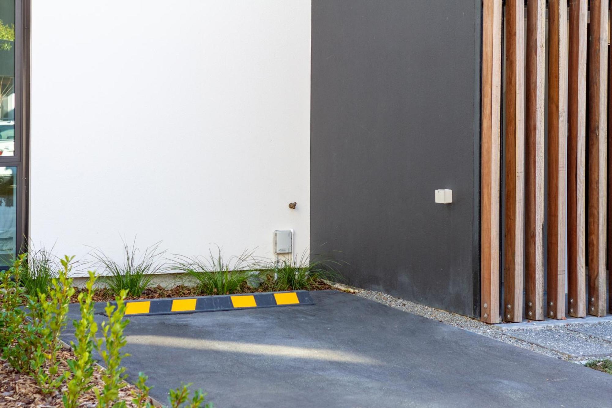 Getaway On Manchester Street - Carpark, Central Christchurch Ngoại thất bức ảnh
